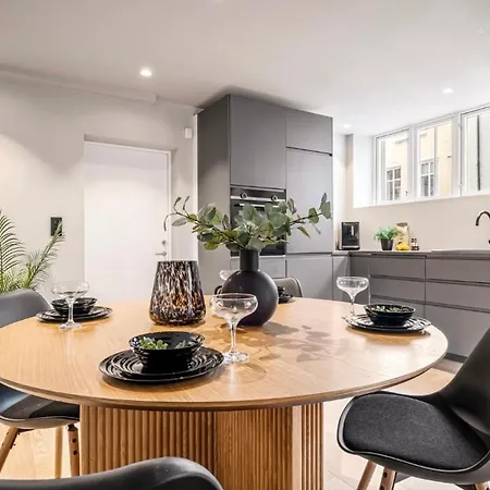 Townhouse - 700 Meters From Bryggen * ベルゲン
